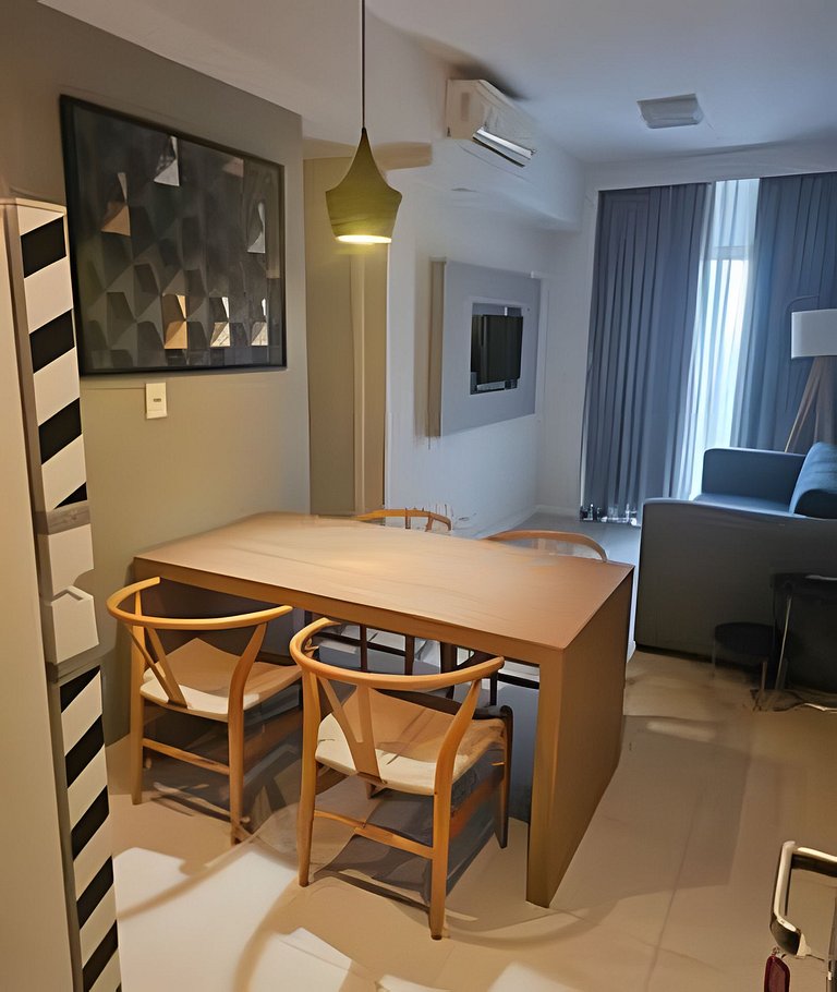 Apartamento varanda 3- sala e quarto separados