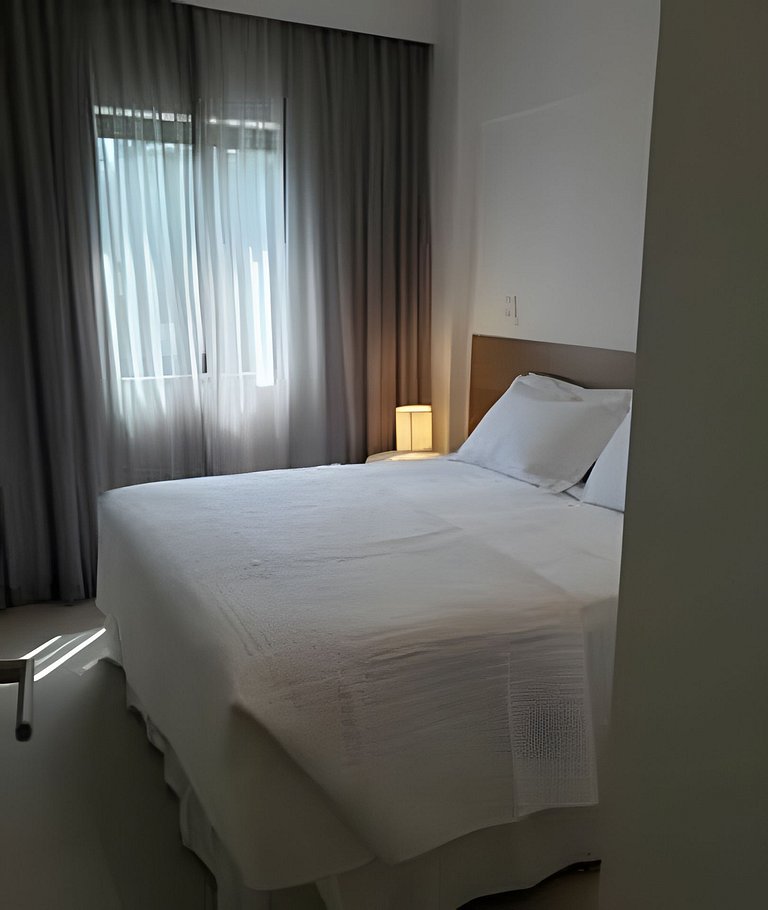 Apartamento varanda 5 - sala e quarto separados