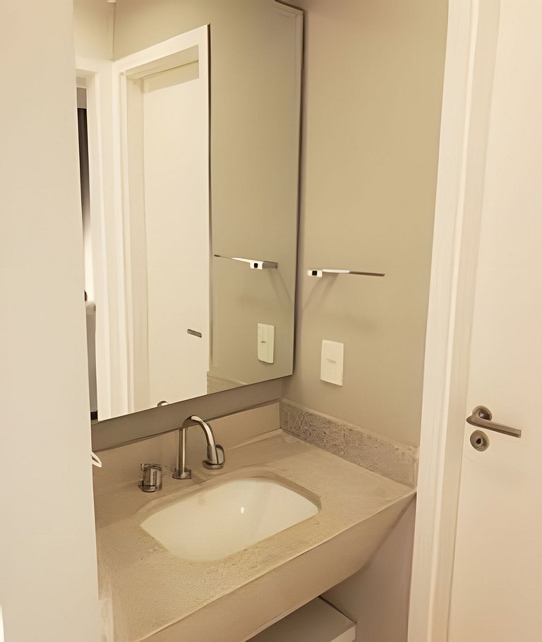 Apartamento varanda 5 - sala e quarto separados