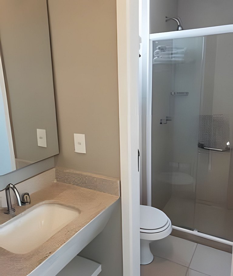 Apartamento varanda 6- sala e quarto separados