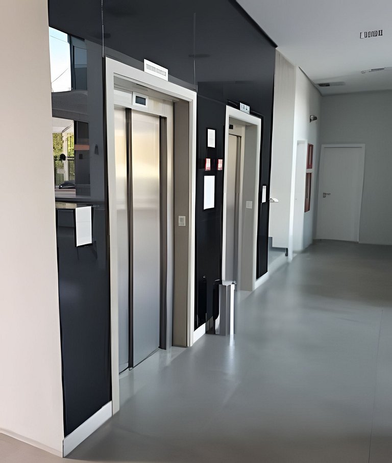 Apartamento varanda 6- sala e quarto separados